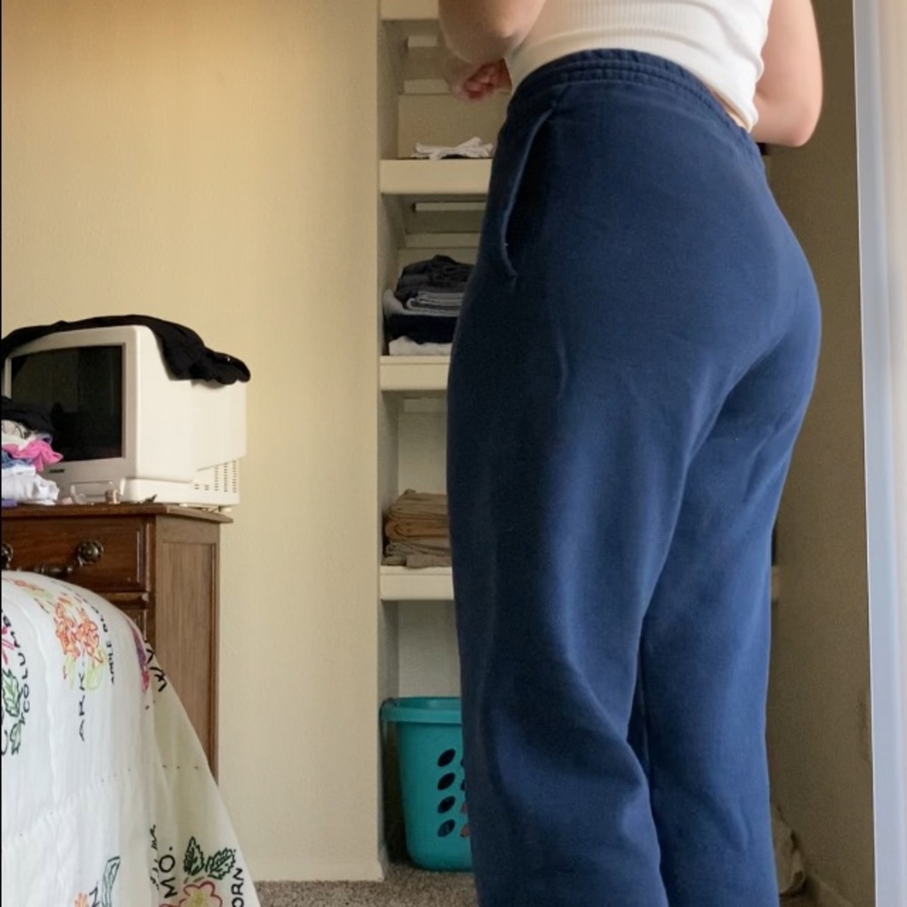 navy blue fruit of the loom sweats